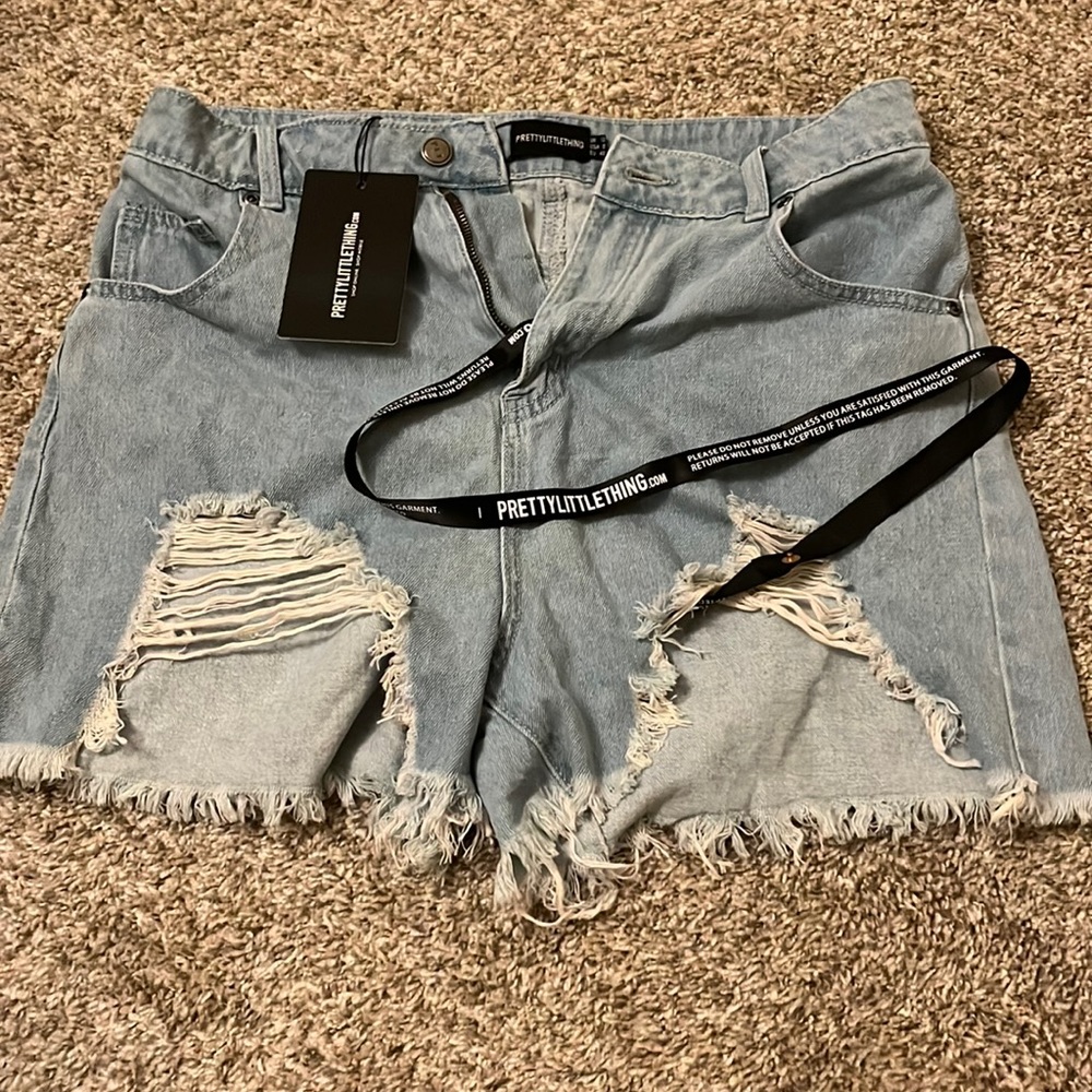 Cute Pretty Little Thing blue Jean shorts us size 8 brand new
